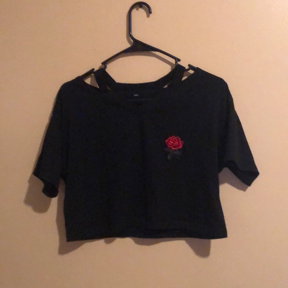 Romwe, black t-shirt, M in woman’s
